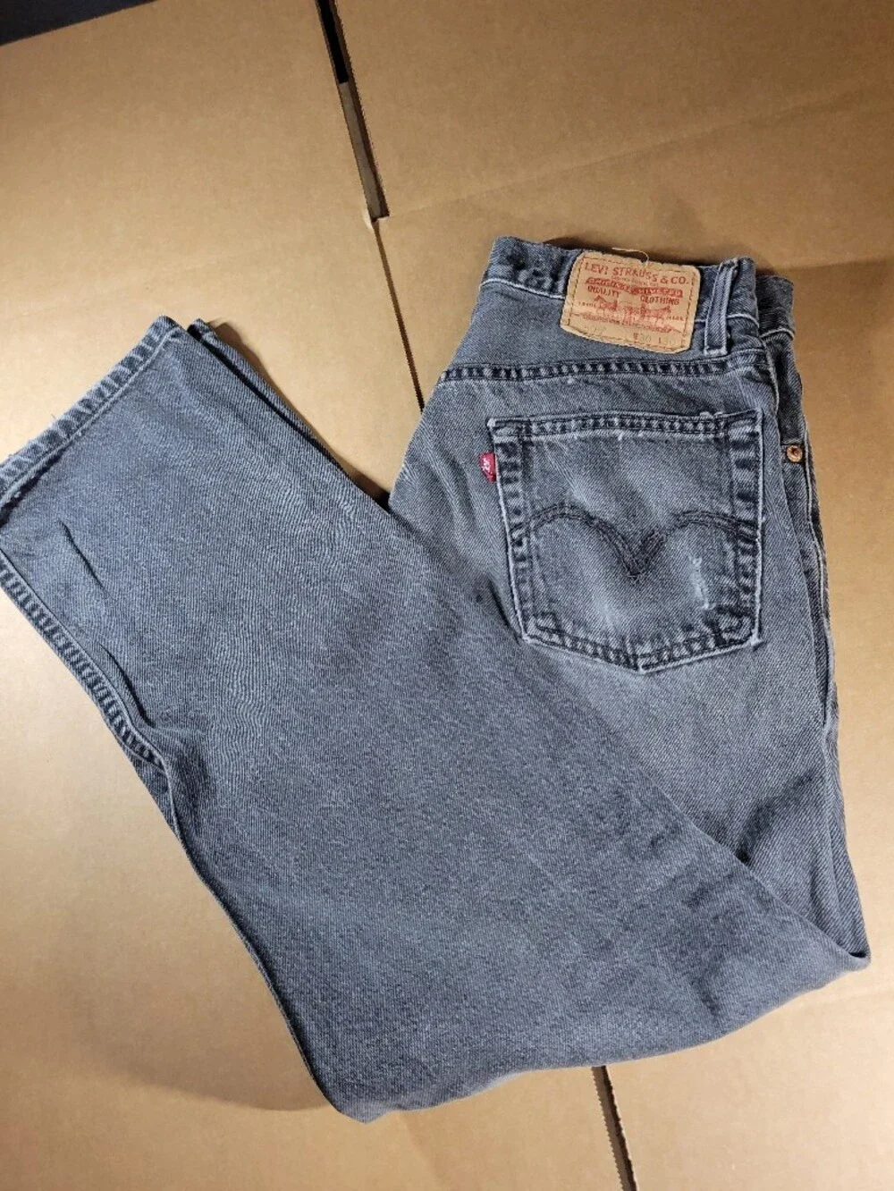 Vintage Levi's Men's Washed Gray Regular fit Jeans distressed